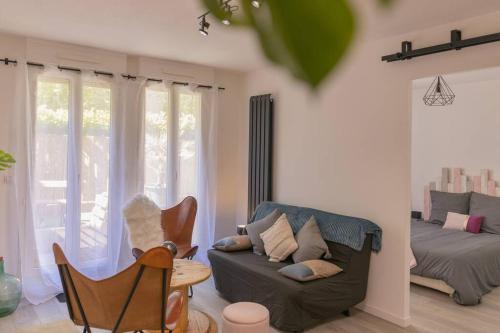 Superbe Appart Plein Centre avec Parking & Jardin in Ancienne Ville