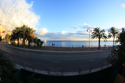 6 bedrooms seaview house Old Town - image 5