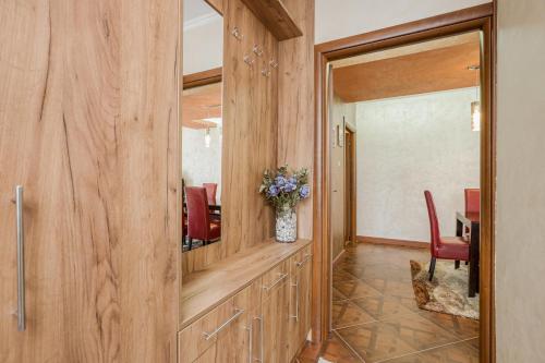 2 bedrooms, 4 beds