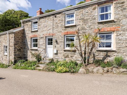 2 Cliff Cottages, Veryan, Cornwall