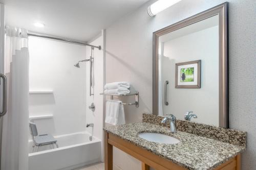 Holiday Inn Express & Suites Wheat Ridge-Denver West, an IHG Hotel