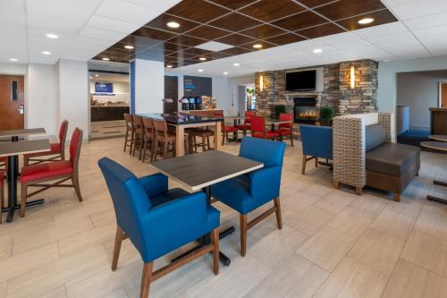 Holiday Inn Express Wheat Ridge-Denver West Hotel By IHG - 식음료(F&B)