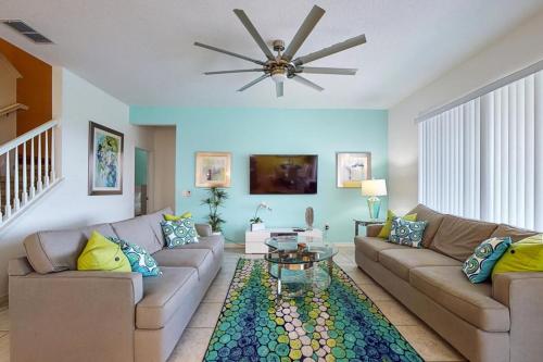 Beautiful 6 Bedroom Home With Games & More! home - main image