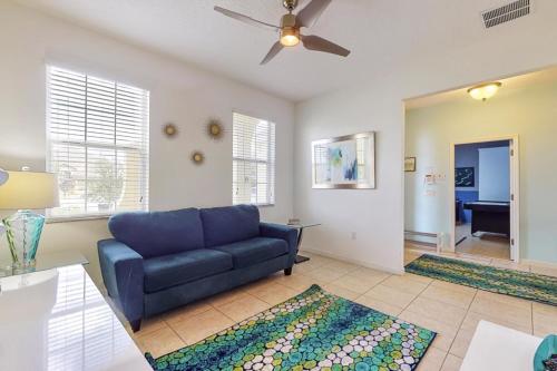 Beautiful 6 Bedroom Home With Games & More! home - image 3