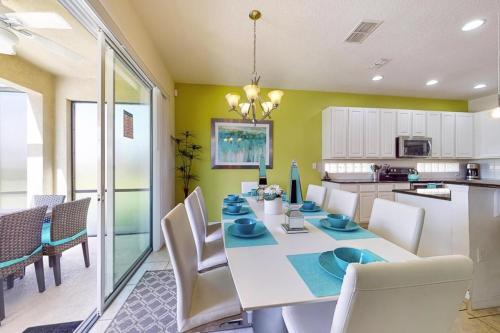 Beautiful 6 Bedroom Home With Games & More! home - image 12