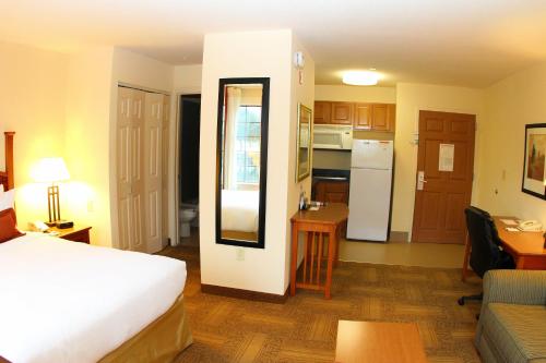 Staybridge Suites Houston - Willowbrook By IHG - image 4