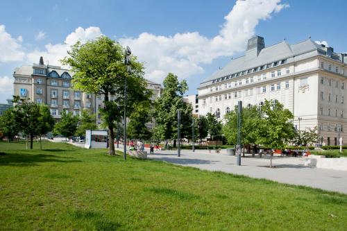 Hungarian Souvenir - image 9