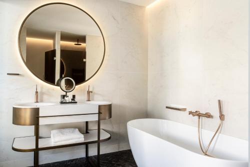 Presidential Suite with Terrace and Hot Tub image 1