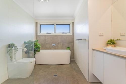 Newcastle Short Stay Accommodation - Adamstown Townhouses