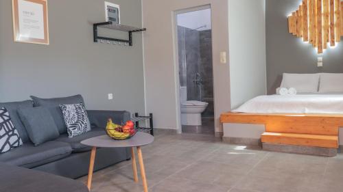 Spitakia-Cozy & Comfy Apartments 10minutes from the airport, Attica