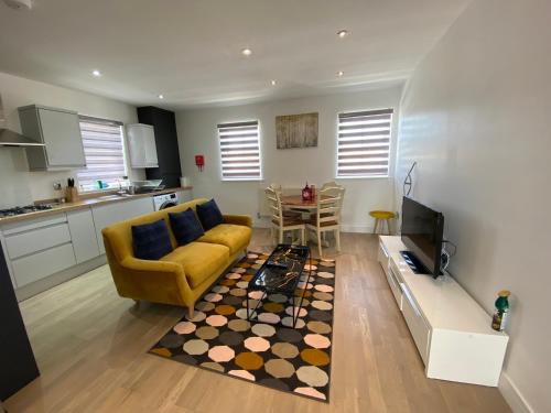Apartment No 8 - Stay In Style In The Heart Of The Cathedral City.