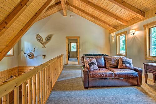 Cle Elum Mountain Cabin with Hot Tub and Trails! - image 14