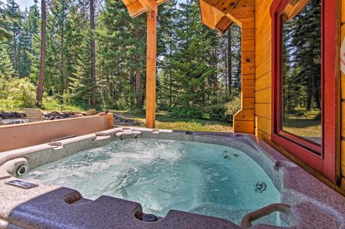 Cle Elum Mountain Cabin with Hot Tub and Trails! - image 2