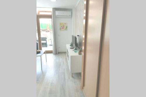SUNNY CACTUS GARDEN Apartment 150m from beach, fast Fiber Wifi