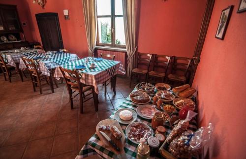 Agriturismo Al Brich Quadriple room with breakfast - Serralunga D'alba