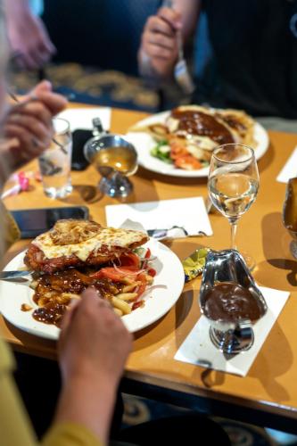 Top of the Town Hotel Motel in เบอร์นี่