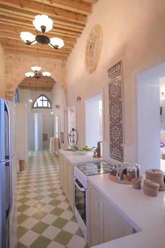 Kitchen, Four Hearts - Acre's Sea Side Suite in Acre