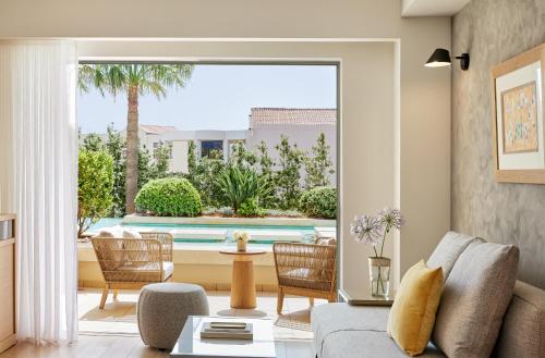 Minoa Palace Resort & Spa - image 13
