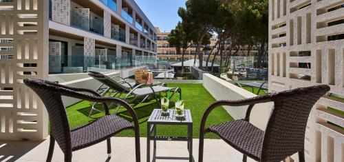 balkon/terras, Hotel & Spa S'Entrador Playa in Capdepera