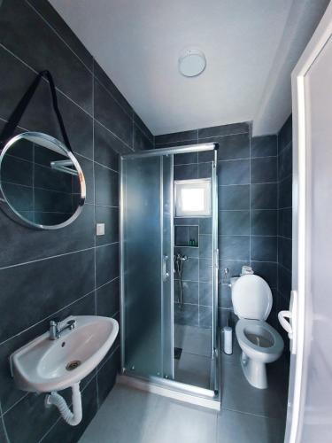 Fürdőszoba, KALE Trpejca in Trpejca