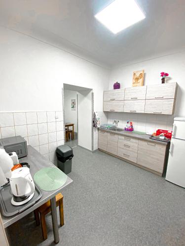 кухня, Schronisko Młodzieżowe PTSM "Alko" (Schronisko Mlodziezowe PTSM "Alko") in Жешув