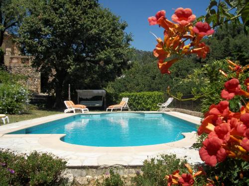 villa vue mer avec piscine - 5 couchages gîte à louer Magagnosc