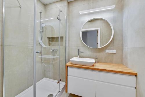 Studio Apartment image 10
