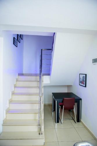 4 Bedroom Duplex - 24Hrs Electricity & Security, Unlimited WIFI