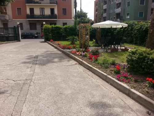 Hotel Garden - image 7