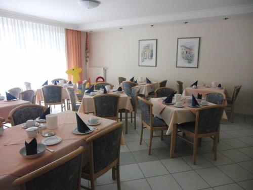 Hotel Heike garni - image 8