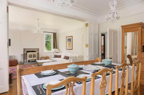 Haven Retreat Scotland - Large 4 Bed House with Woodland garden, Aboyne ,Royal Deeside in 阿博因