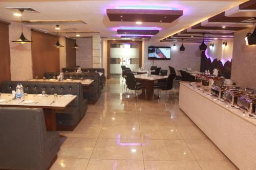 S S INTERNATIONAL 2