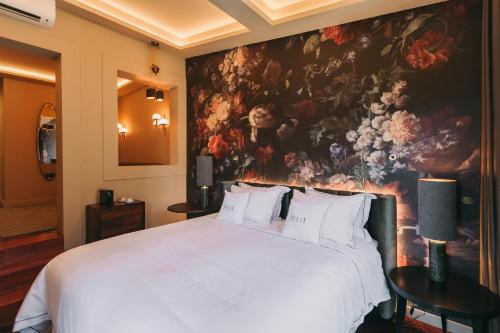 The Felix 10 Room Type - Superior King Room
