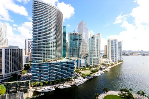 Gorgeous Views Brickell, Miami