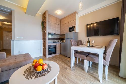 Elysium Tivat - image 11