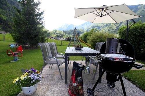 Apartment with Garden View