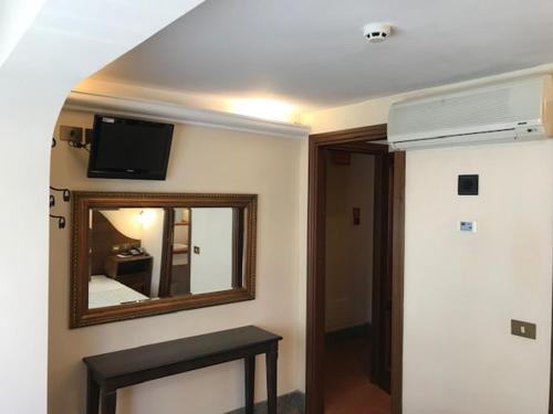 Hotel OKAPI - image 10