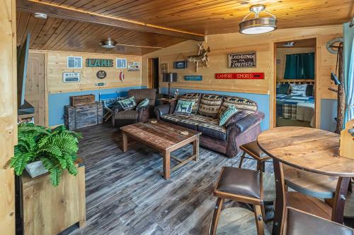 Rustic Pequot Lakes Cabin with Dock on Loon Lake