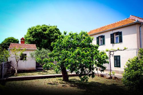  Holiday Home Dalmatian House MM in Pašman
