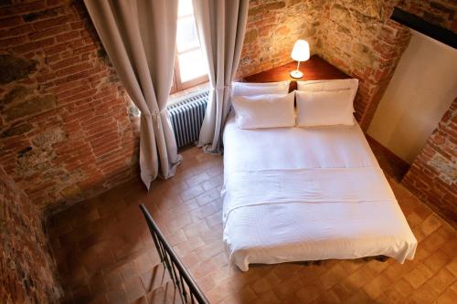 Book the One-Bedroom Apartment - Split Level One-Bedroom Apartment - Split Level