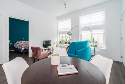 ทัศนียภาพ, Slapen bij Van-V in ซีริกเช บินเนน เดอ เฟสเทน