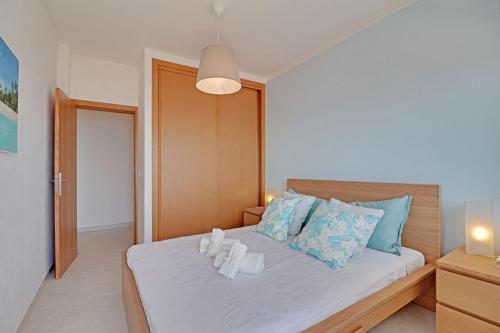 Quarteira Beach & Ocean View by Homing