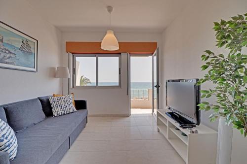 Quarteira Beach & Ocean View by Homing - image 3