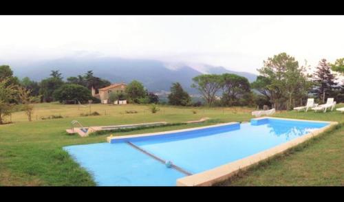 Macanet de Cabrenys Villa Sleeps 2 with Pool gîte à louer Tapis