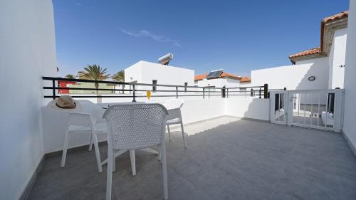 Broncemar Beach - image 11