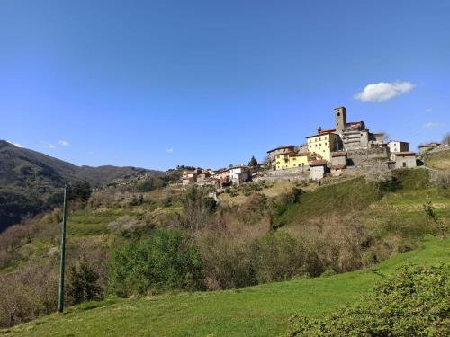 A környék, La casa del sole in Trassilico