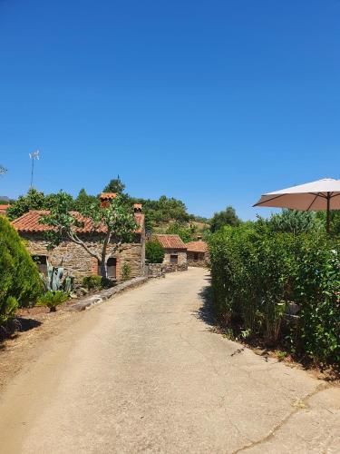  El Jiniebro Turismo Rural in Valencia de Alcántara