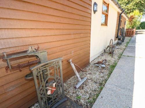 1 The Stables - image 8