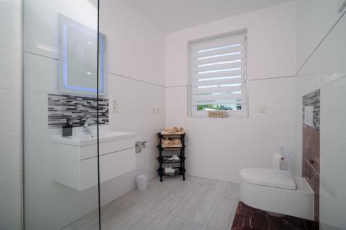 Apartment with Terrace image 3