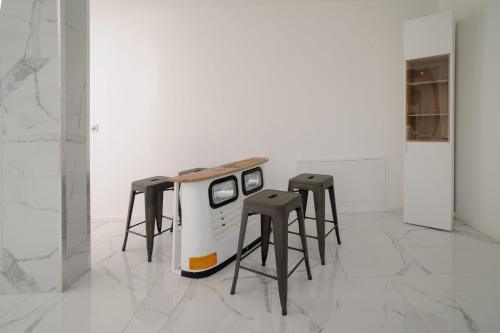 Two-Bedroom Apartment image 10
